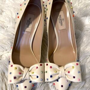 Valentino Cream Bow Pointed-Toe Flats with Multicolor Studs 37.5